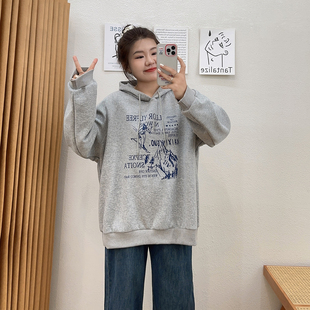 宛宛大码 卫衣女春秋胖MM宽松显瘦连帽上衣女 遮肚子慵懒风印花长袖