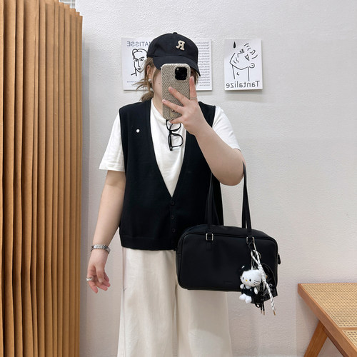宛宛大码针织马甲假两件正肩短袖t恤女秋季胖mm宽松遮肚显瘦上衣
