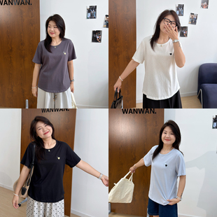 宛宛大码微胖mm宽松百搭休闲短袖上衣夏刺绣爱心正肩显瘦T恤女装