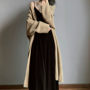 金丝绒吊带连衣裙长款秋冬新款大码胖MM显瘦裙子性感气质背心长裙