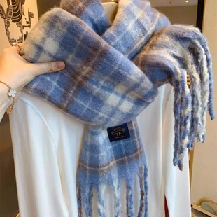 日本GP减龄蓝色格子羊绒围巾女冬季新款韩版复古时尚亲肤保暖围脖