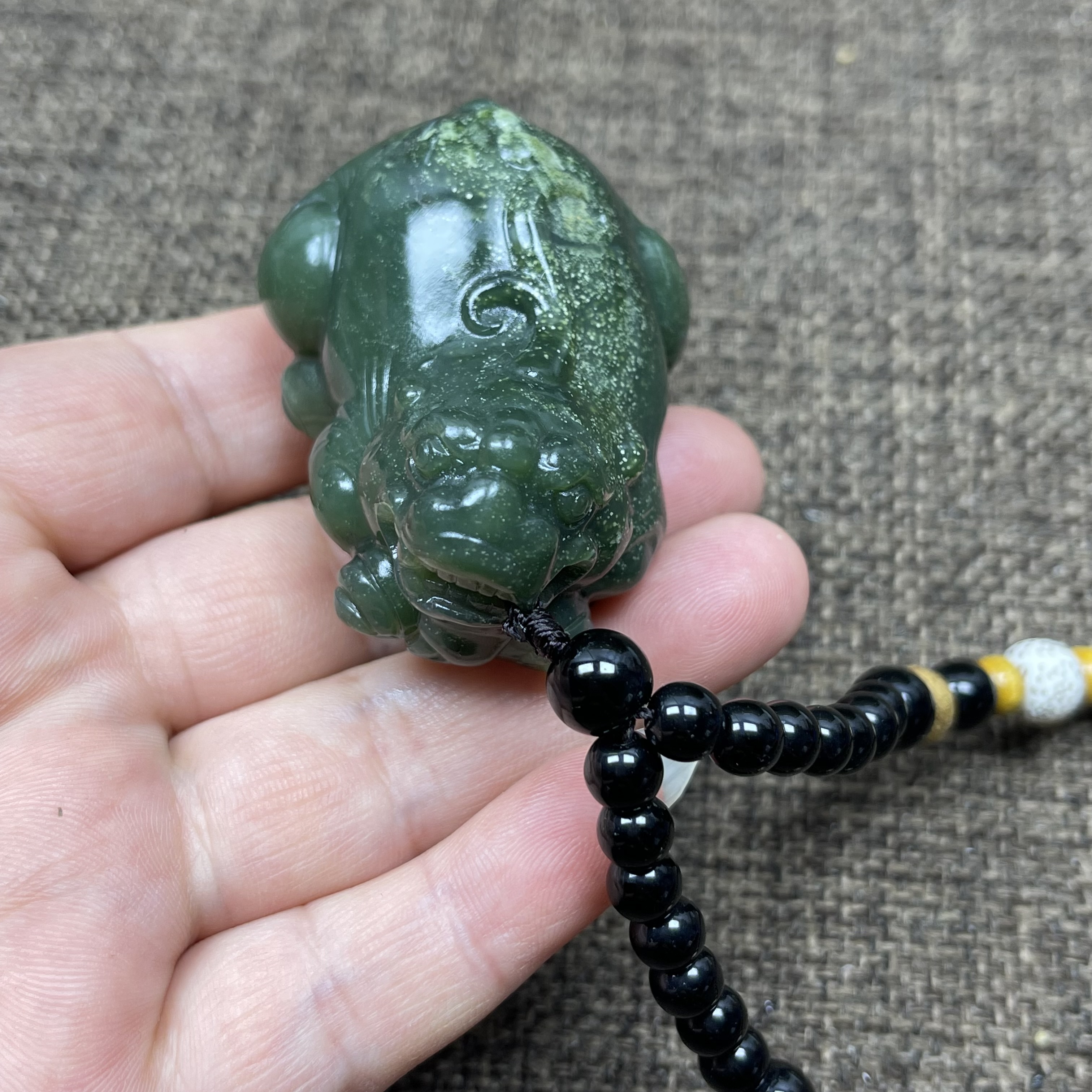 新疆和田玉籽料青白玉手工雕刻手把件龙龟貔貅保真支持全国复验
