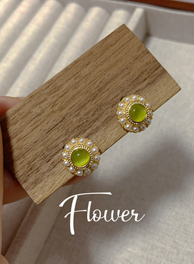 绿色猫眼石珠珠耳钉小众气质轻奢精致小巧通勤耳钉2025新款HX01