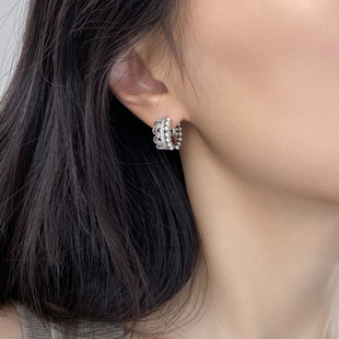 蕾丝皇冠珍珠耳环