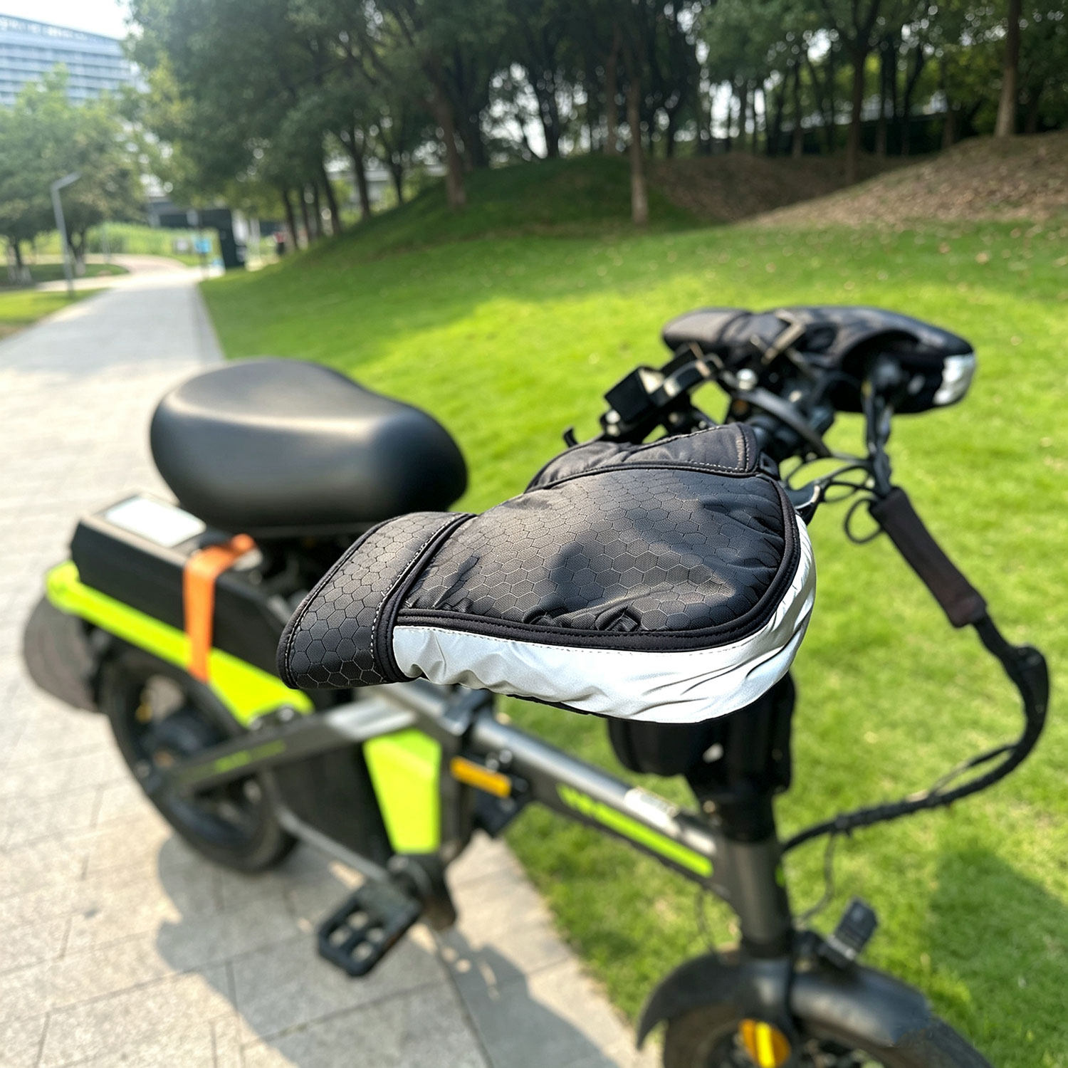 代驾车手把套冬季骑行折叠电瓶车手套防水挡风寒电瓶摩托护手保暖