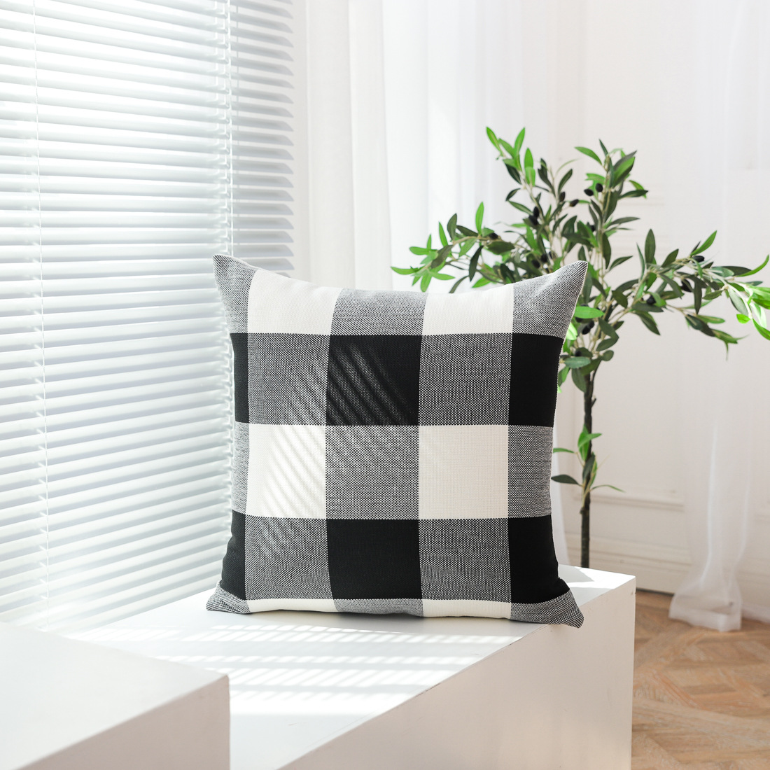 圣诞大格子抱枕套亚麻黑色靠枕