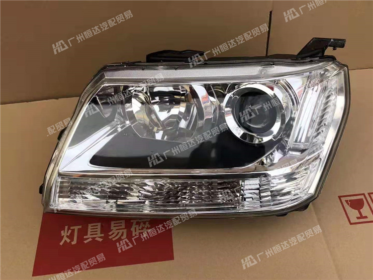 适用于铃木超级维特拉大灯总成 Grand Vitara 左右氙气车头前照灯