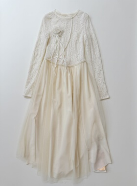 Tèbianco白茶•设计师款仙女手工花朵网纱拼接羊毛提花连衣裙