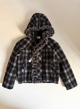 THE SHY STREET • 贵气又减龄英伦风复古格纹羊羔毛拼接毛呢外套