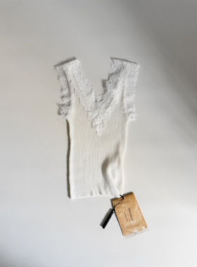 Tèbianco 白茶•仙女针织拼接法式蕾丝背心打底衫