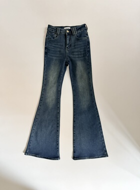 Tèbianco白茶• 设计师品牌版型超好喇叭加绒牛仔裤女显瘦百搭