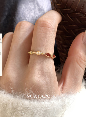 suzyacc kr红色滴釉菱格水钻戒指新年圣诞氛围感食指戒复古指环女