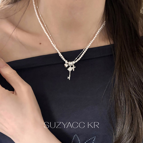 suzyacc kr重工仿珍珠钥匙双层项链2026新款甜酷少女小众锁骨链