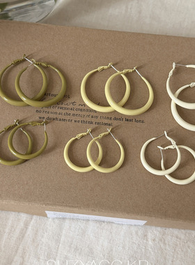 【新品限时2件88折】3.11 20：00抹茶奶油黄滴釉圈圈耳环