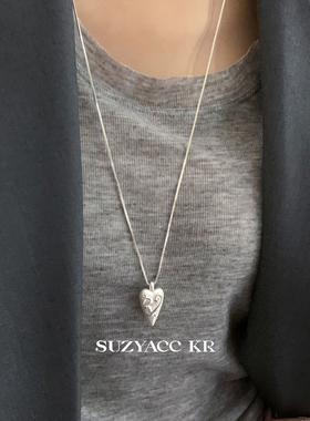 suzyacc kr哑光图腾立体爱心毛衣链简约个性百搭小众质感长项链女