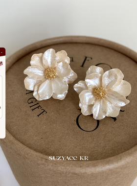 suzyacc kr气质轻奢香气山茶花耳环女2024新款高级感法式复古耳钉