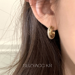 suzyacc 高级感独特漂亮耳钉 kr合成锆石微镶C型圆弧耳环2026新款