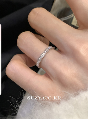 suzyacc kr轻奢排钻合成锆石戒指简约小众质感通勤食指戒百搭指环