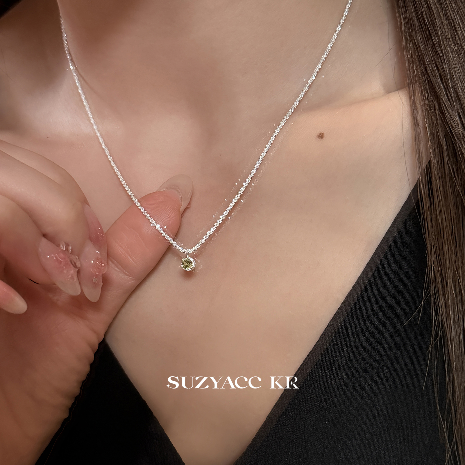 suzyacc kr绿野仙踪波光粼粼橄榄绿水钻项链高级轻奢小众锁骨颈链
