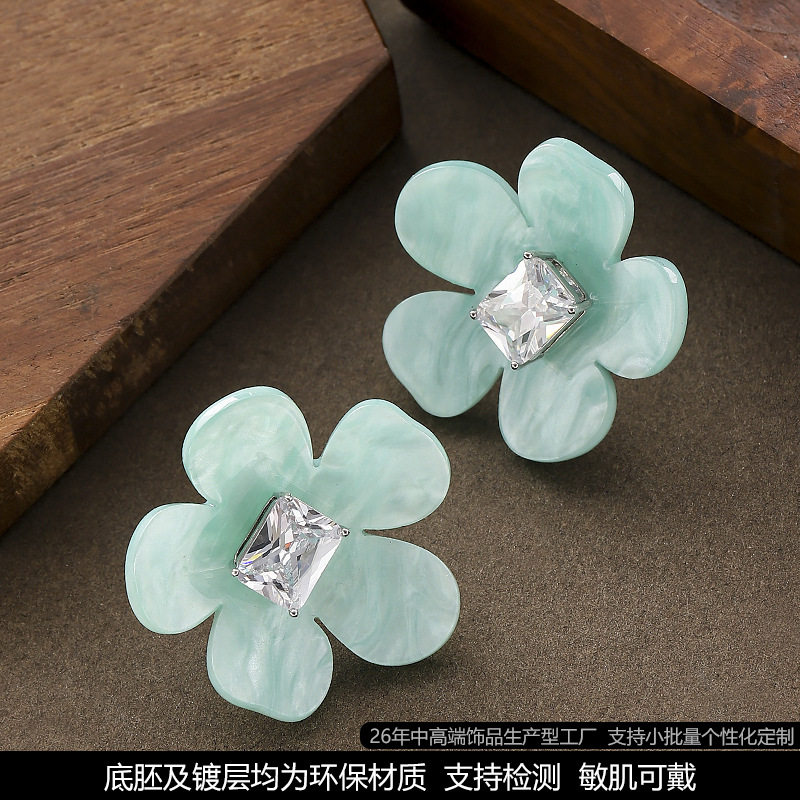 银针时尚精致简约镶锆石醋酸板材耳环