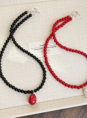 显白新年红圣诞节搭配红色串珠项链女精致简约水滴珍珠吊坠锁骨链