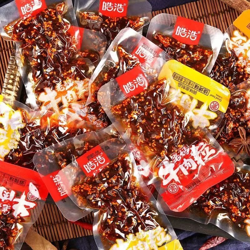 皓浩老妈牛肉粒辣条素肉香辣麻辣烧烤味素食面筋网红小吃零食品