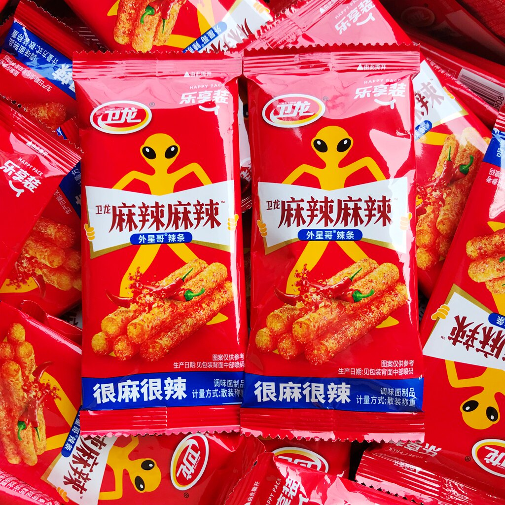 卫龙辣条麻辣麻辣棒很麻很辣小麻小辣儿时怀旧小吃宿舍超辣小零食