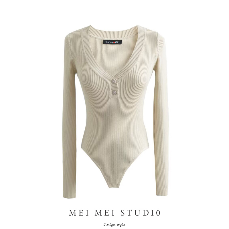 修身款V领纽扣针织衫连体衣