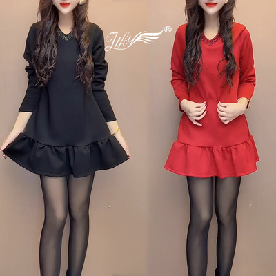 法式纯色V领气质微弹纯色连衣裙