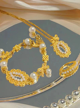 纯铜镀金小红同款蝴蝶结仿珍珠蕾丝花纹项链女轻奢高级感个性首饰