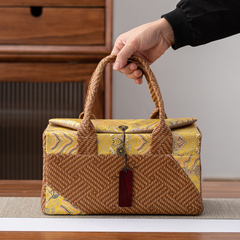 手工刺绣布包收纳盒茶叶罐枸杞罐摆件中号枸杞干果包装盒空定制