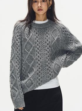 7AM10PM灰色圆领绞花毛衣女 2024秋冬新款韩版宽松厚麻花针织上衣