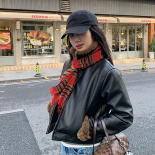 CWL251107 夹棉皮衣 黑色翻毛领复古皮棉服