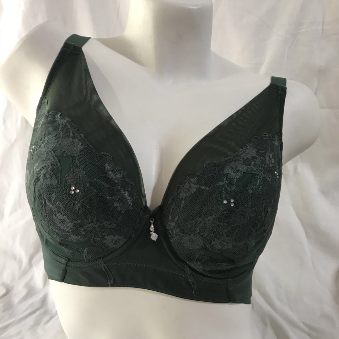 嘉莉诗大码胸罩侧收薄款美体内衣