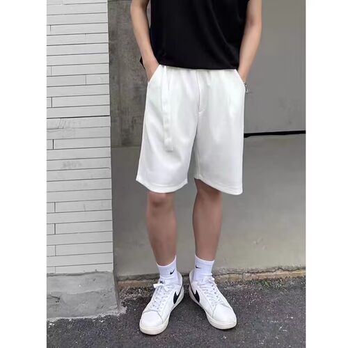 【精品】满68包邮◆2026春夏青少年港风潮流竖条纹坑条休闲短裤