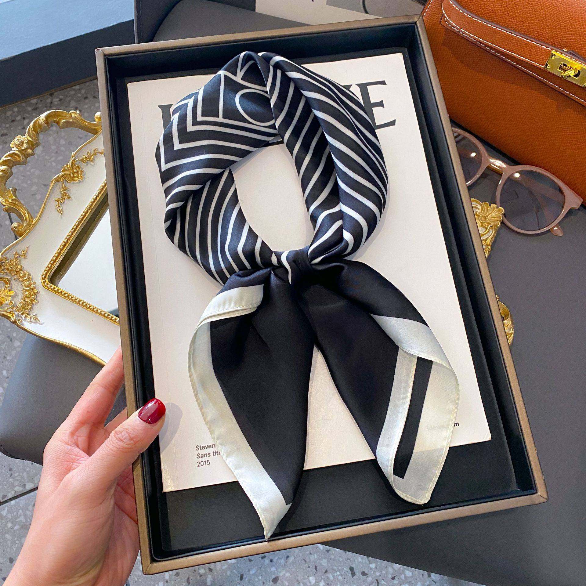 王子文同款丝巾韩版格子仿真丝方巾丝巾围巾装饰领巾2024新款