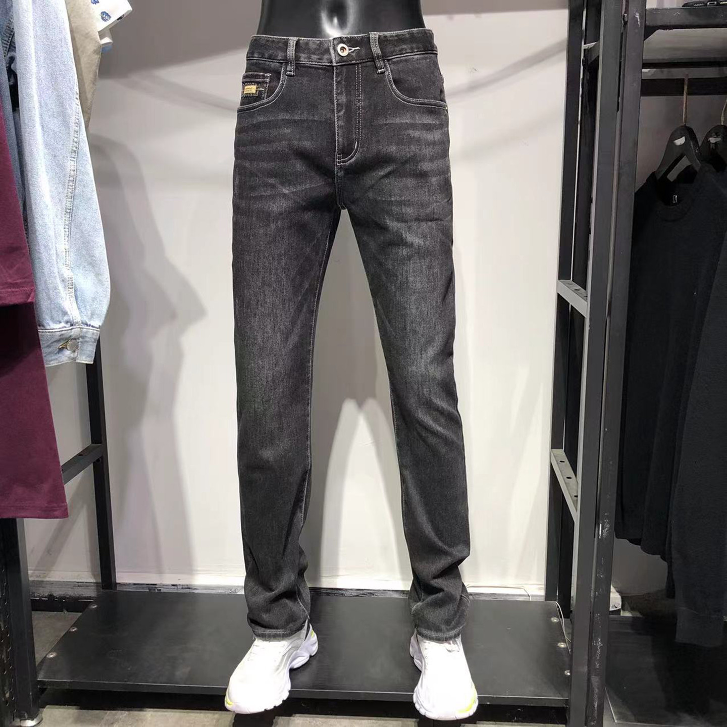 品牌男装！大牌撤柜！秋冬厚款男士直通牛仔裤黑灰色柔软弹力长裤