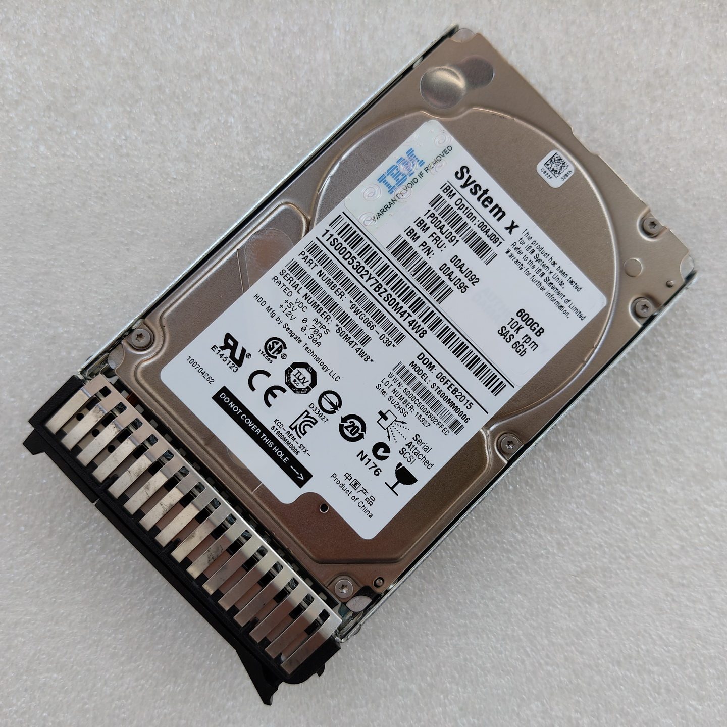 IBM 00AJ092 00AJ095 X3850X6 X3650M5 10K 600G 2.5寸服务器硬盘
