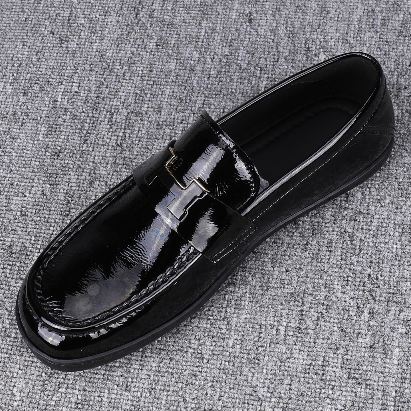 2026新款夏季漆皮亮面潮流透气豆豆鞋男款真皮一脚蹬休闲乐福鞋男