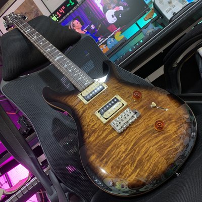 PRS SE CUSTOM 24 黑金枫木贴面 金属 摇滚单摇24品电吉他