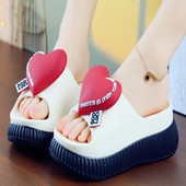 时尚 网红坡跟凉鞋 女夏季 爱心百搭小个子松糕防滑厚底高跟显瘦凉拖