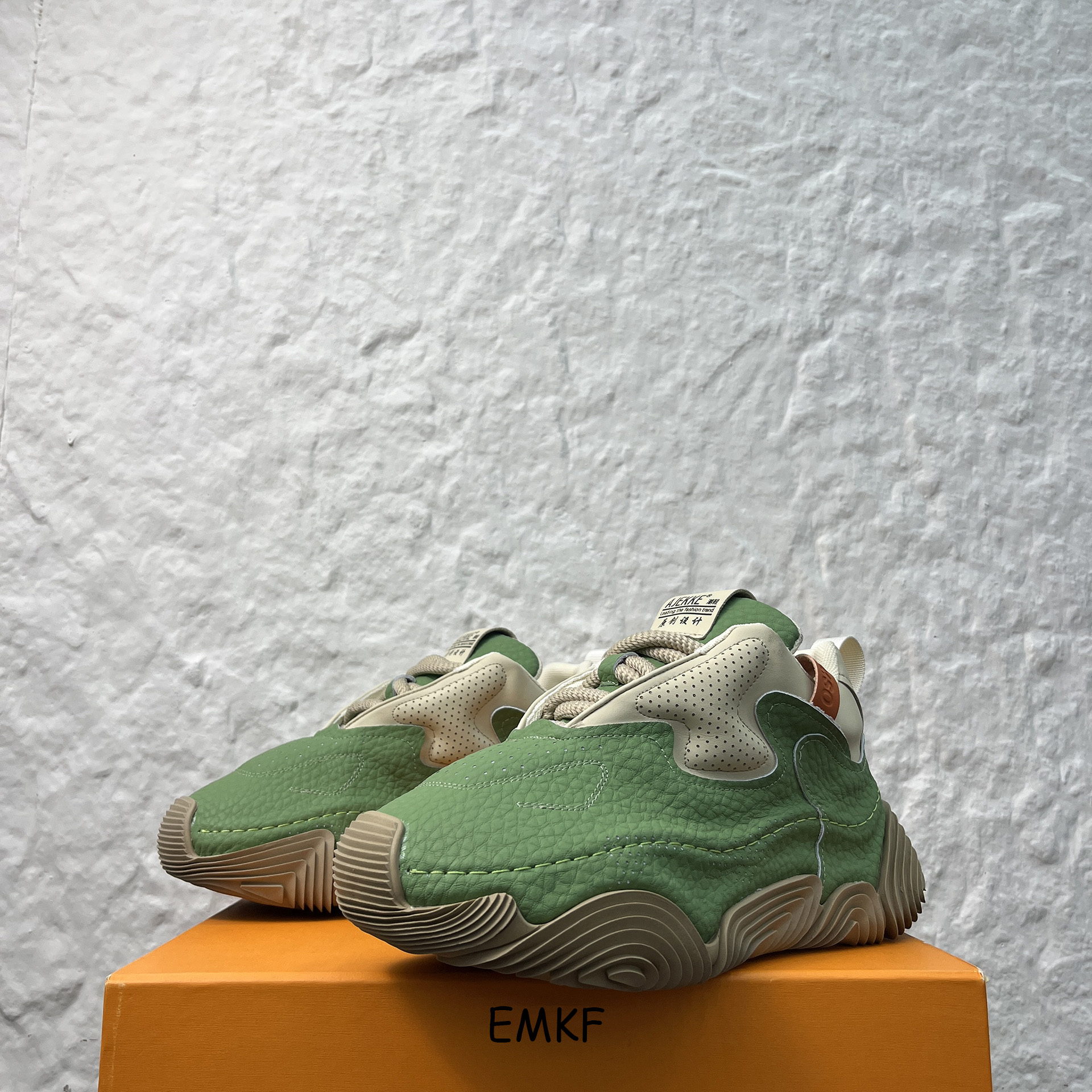 男鞋痞帅高级感超火休闲运动鞋