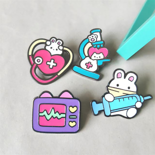 卡通爱心听诊器注射器心电图医疗系列徽章 医师节礼物胸章别针