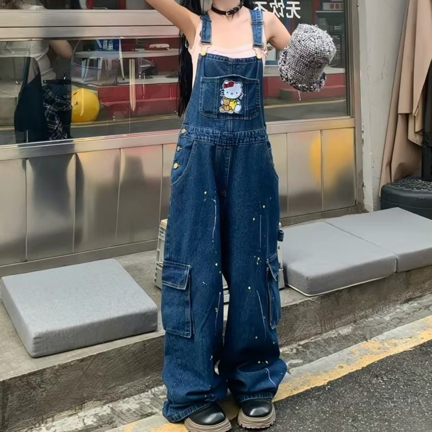 大码美式复古卡通刺绣工装牛仔背带裤女2026新款减龄宽松阔腿长裤