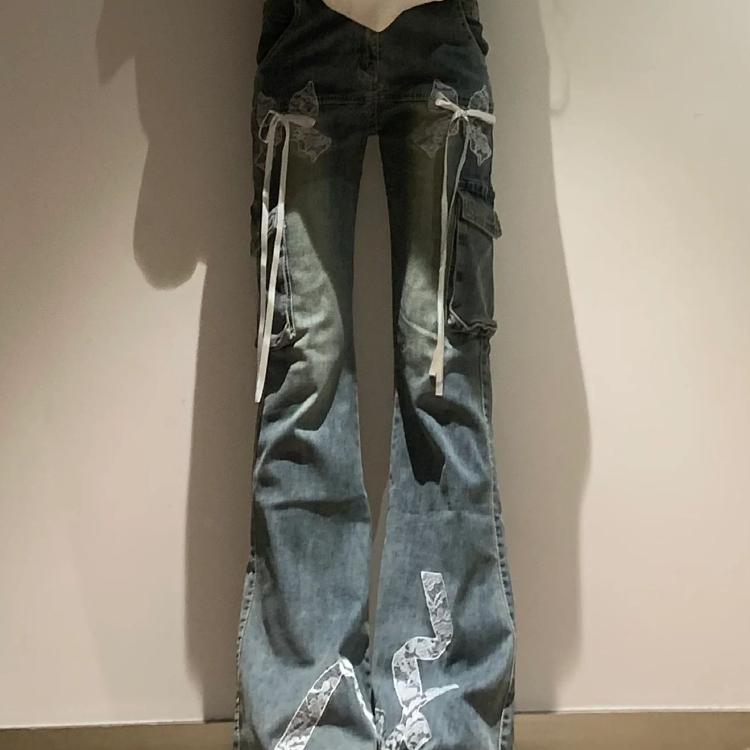 大码美式复古蕾丝蝴蝶结牛仔裤女秋季新款高腰显瘦辣妹微喇叭长裤