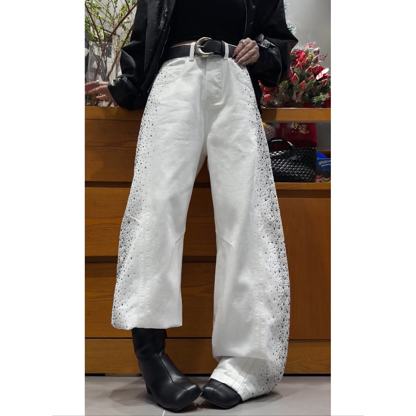 美式复古设计感重工烫钻爆闪牛仔裤女春季新款高腰宽松直筒弯刀裤,女装/女士精品,大码裤装,淘宝优惠券,粉丝福利购,淘宝优惠卷