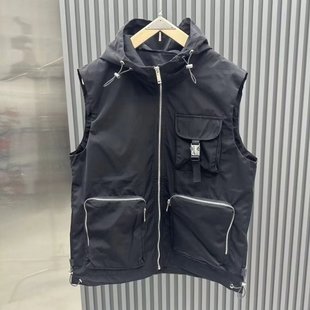 2025潮牌工装马甲男早秋新款连帽坎肩时尚百搭立体口袋无袖上衣帅