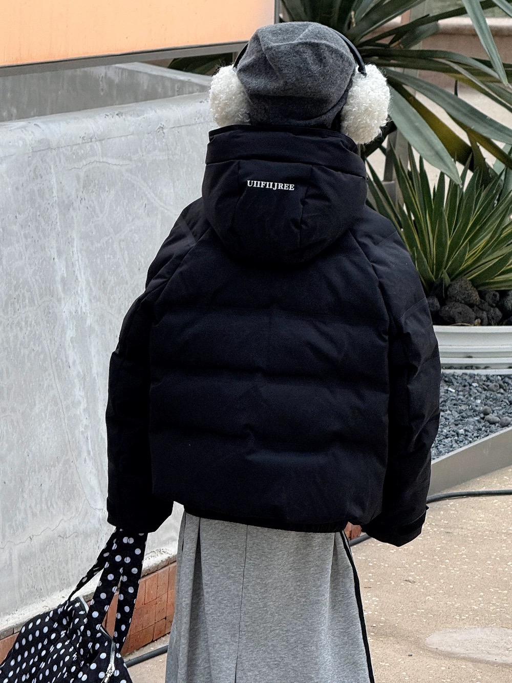 冬季儿童羽绒服2025新款压胶防水中大童90白鸭绒男女童洋气外套潮