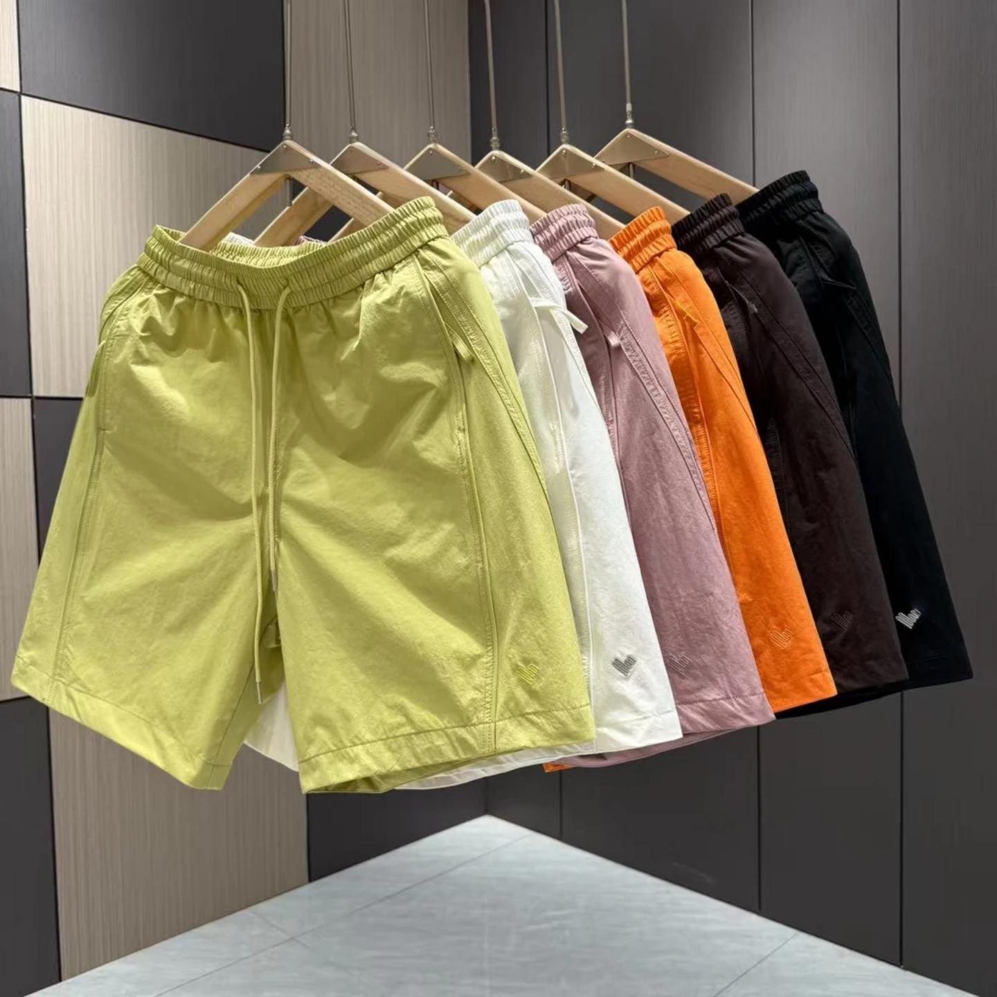 夏季男士休闲运动百搭立体线条感松紧腰速干透气糖果色短裤高品质