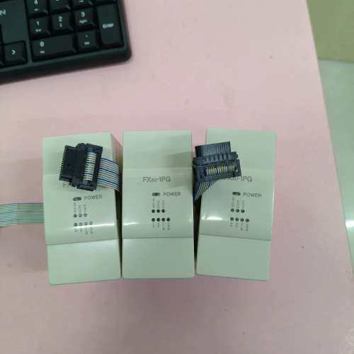 （维修议价）FX3U-1PG，成色漂亮盖板齐全，直发，包邮